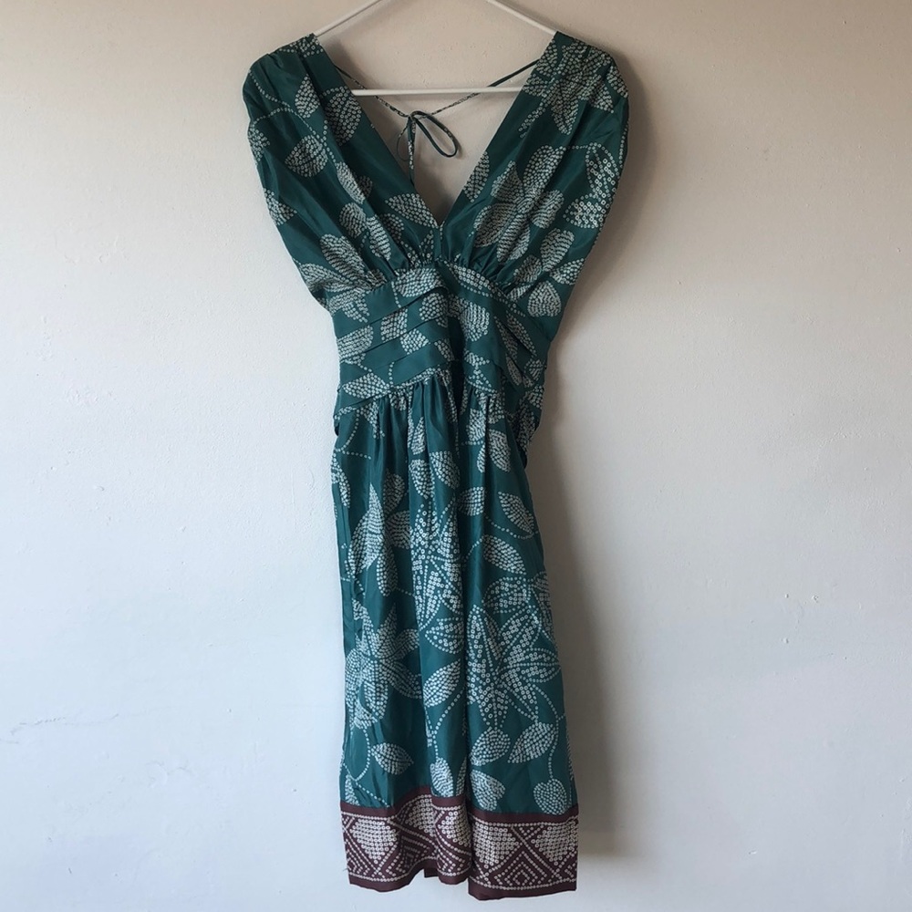 BCBG Maxazaria Green Silk Dress Size 2